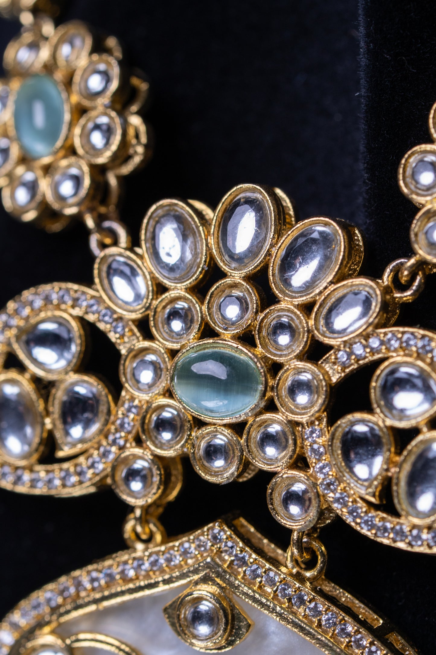 Gold Plated Mother of Pearl Kundan Polki Moissanite Necklace