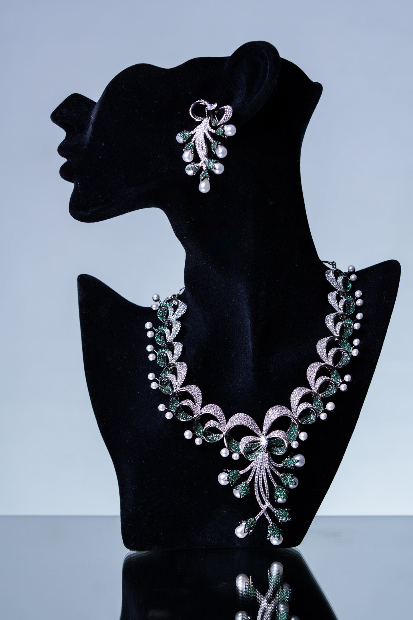 Emerald Green and White Nano Setting American Diamonds Zirconia with Real Pearl Designer 3D Necklace