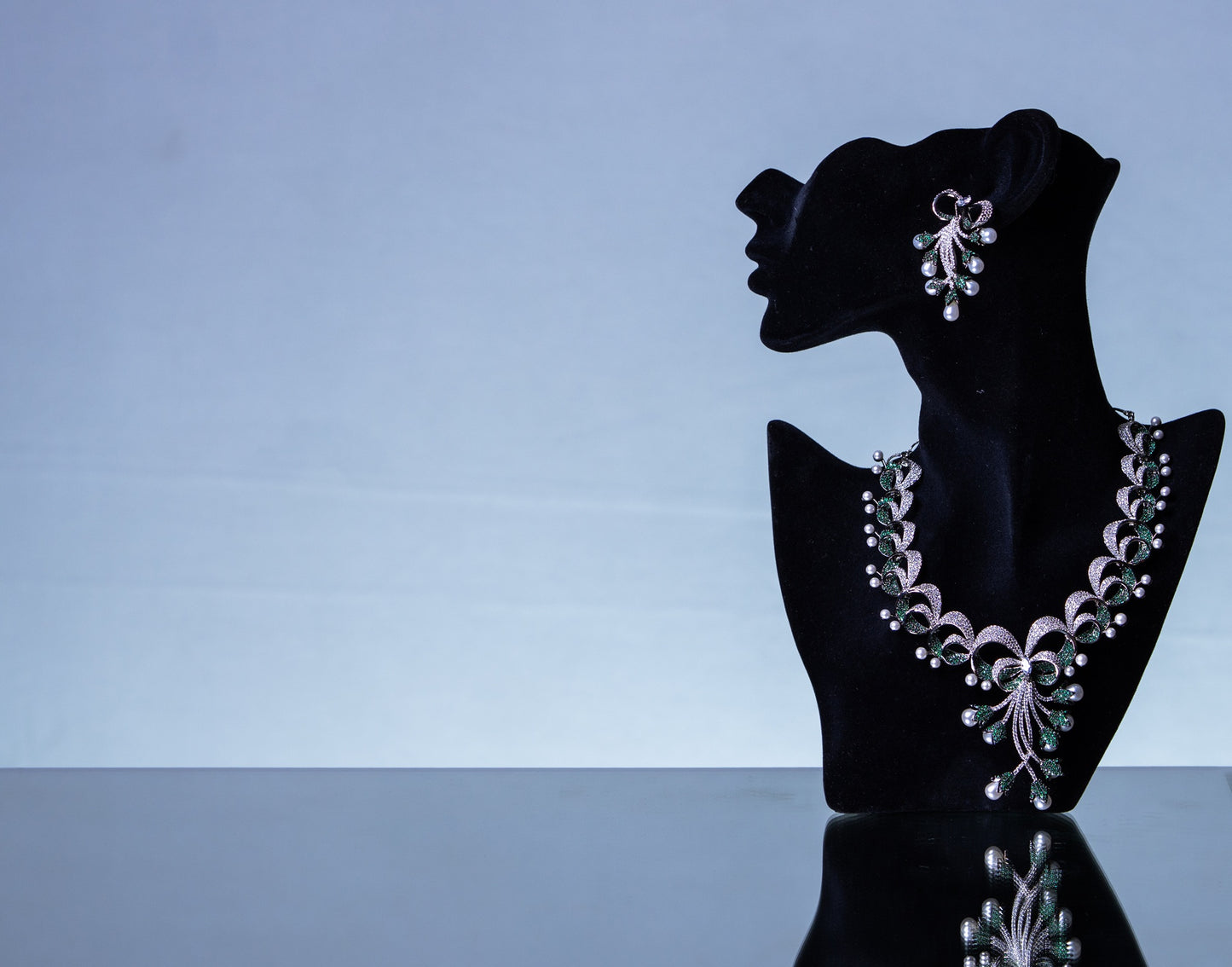 Emerald Green and White Nano Setting American Diamonds Zirconia with Real Pearl Designer 3D Necklace