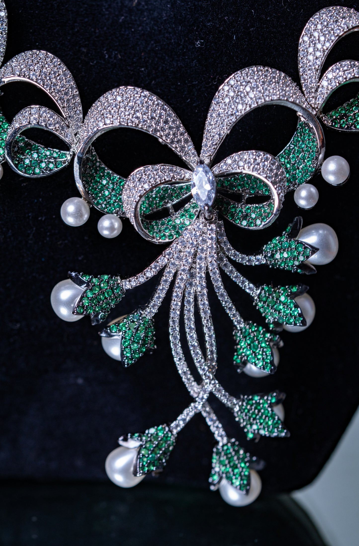 Emerald Green and White Nano Setting American Diamonds Zirconia with Real Pearl Designer 3D Necklace