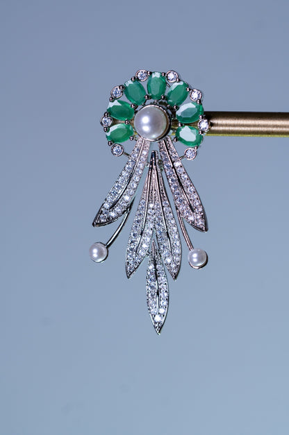 Emerald Green and White American Diamonds Zirconia with Real Pearl Designer 3D Necklace