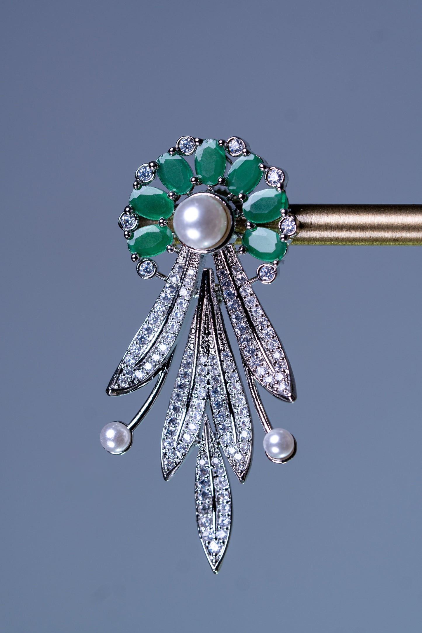 Emerald Green and White American Diamonds Zirconia with Real Pearl Designer 3D Necklace