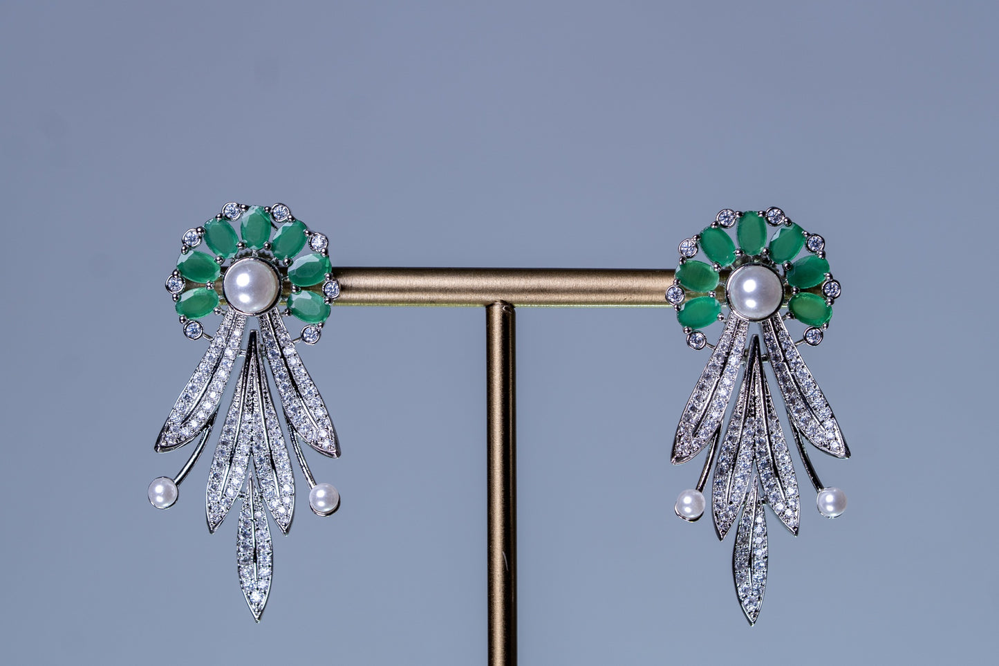 Emerald Green and White American Diamonds Zirconia with Real Pearl Designer 3D Necklace
