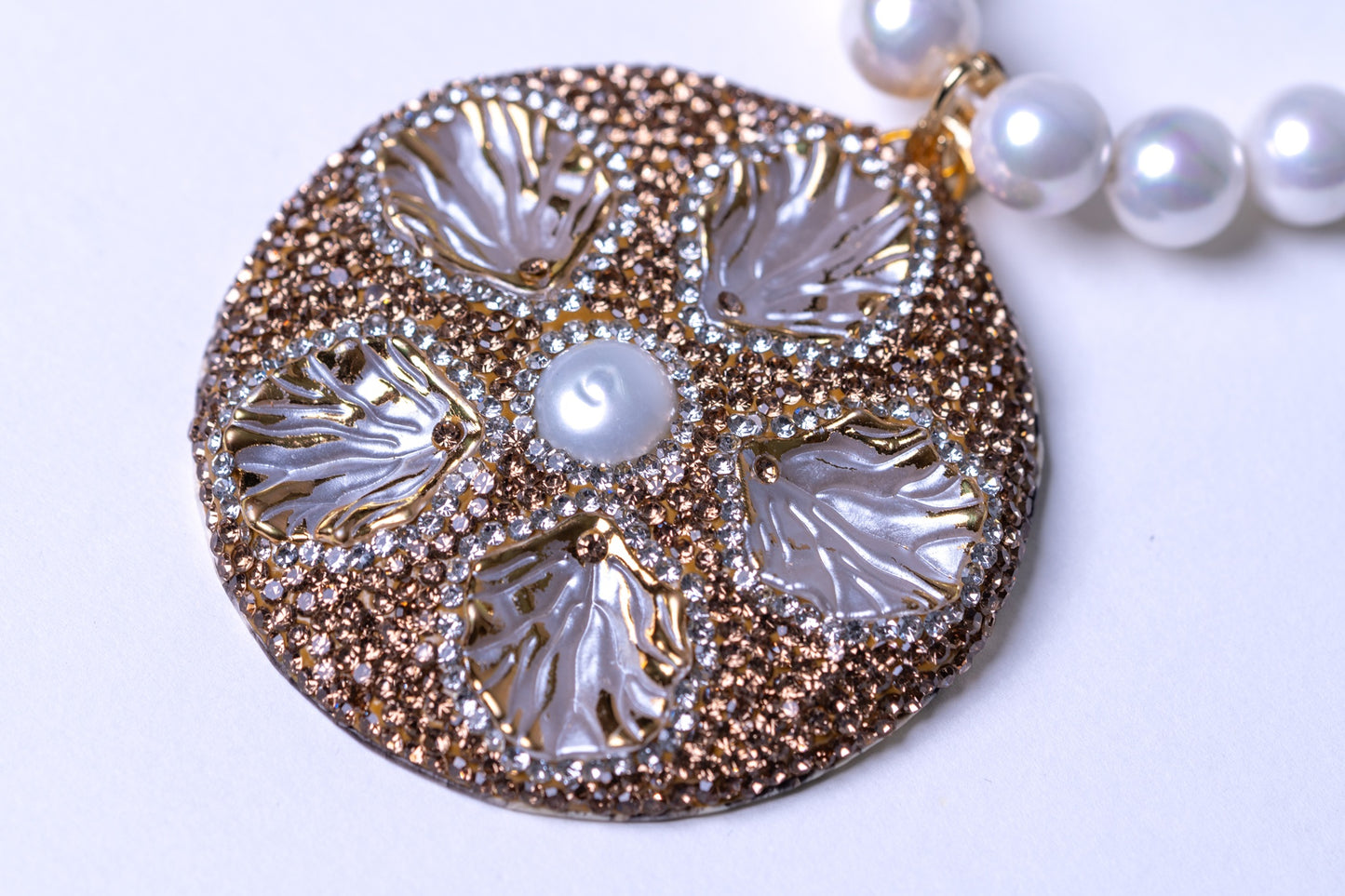 Real Pearl with Natural Sea Shell and American Diamonds Zirconia Pendant Necklace