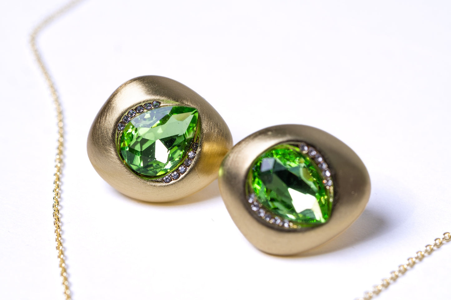 Australian Crystal 18KT Gold Plated Pendant and Stud Earrings