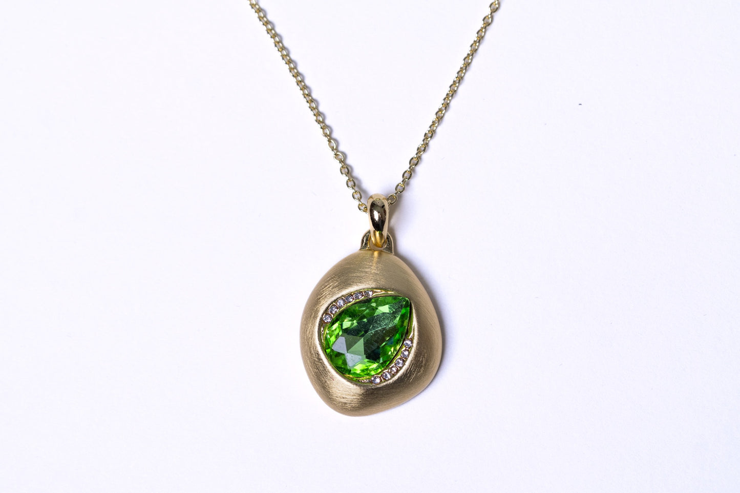 Australian Crystal 18KT Gold Plated Pendant and Stud Earrings
