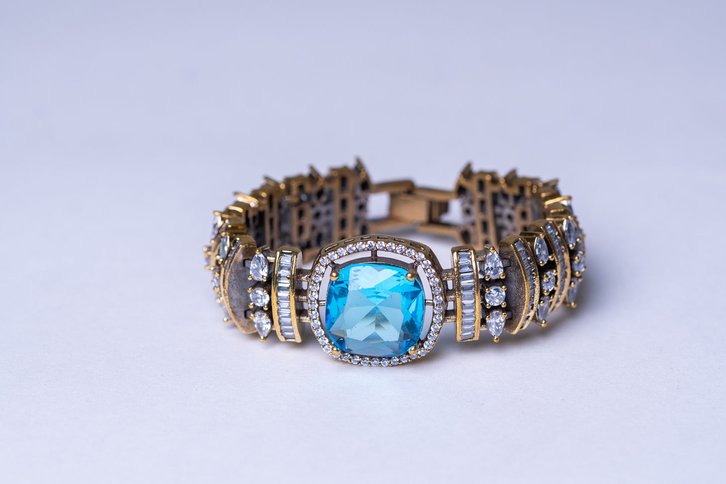 Blue Topaz & American Diamonds Zirconia Bracelet