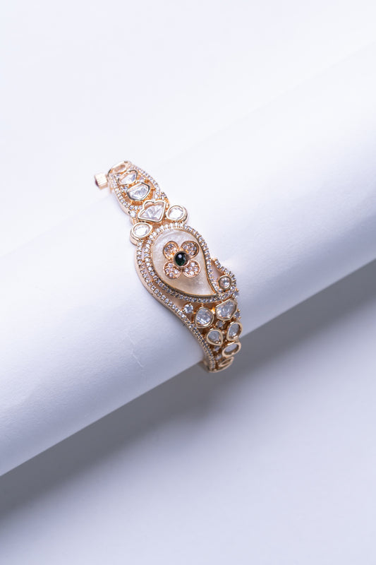 Mother of Pearl & Premium Moissanite Polki Kundan Bracelet