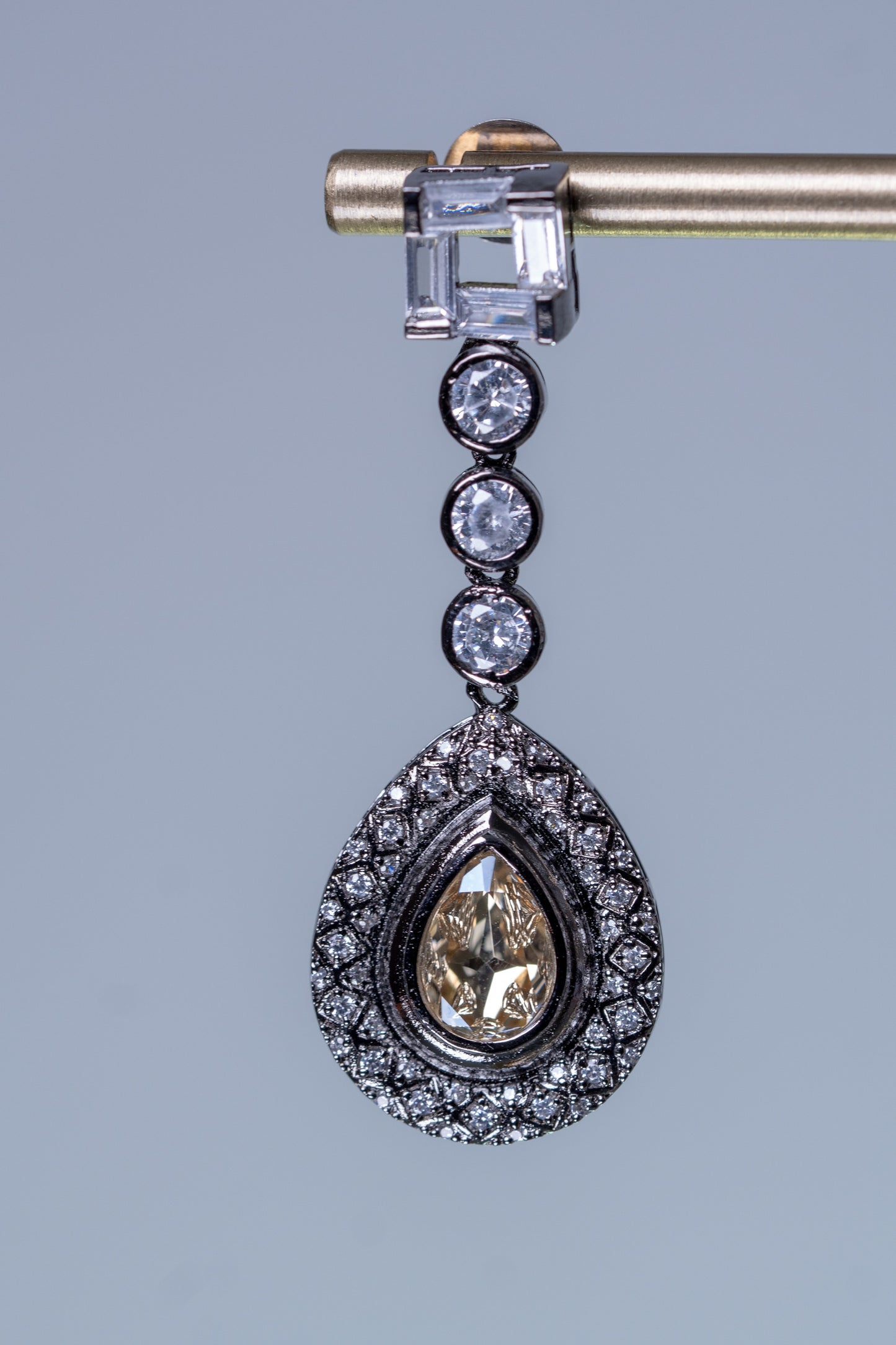 Roman Nano American Diamonds and Yellow Rhinestone Pendant Necklace